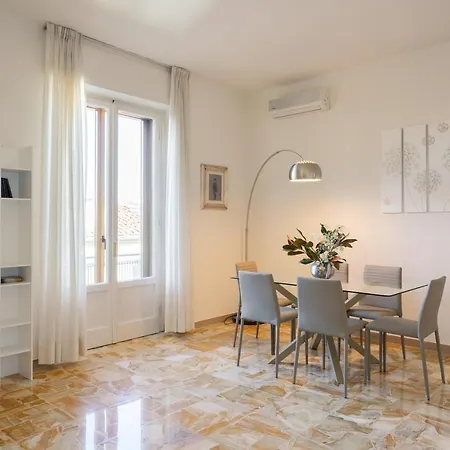 Apartamento Roommo Artisti *